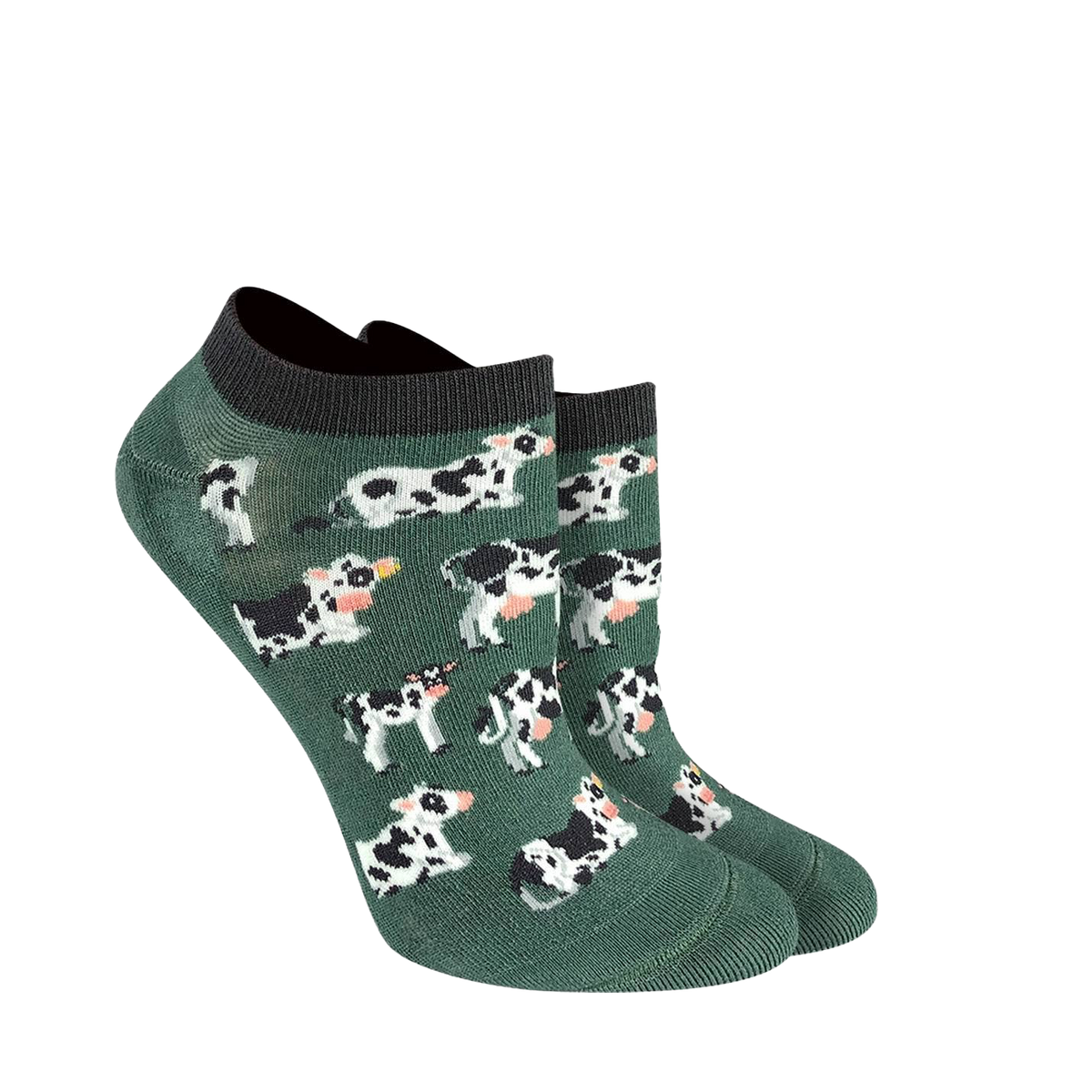 Women&#39;s Cows in Field Ankle Socks